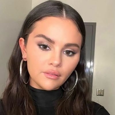 SINGLESOON out now:Selena Gomez,https://t.co/apctq0GjSR