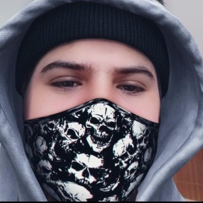 Evlu1026's profile picture. 