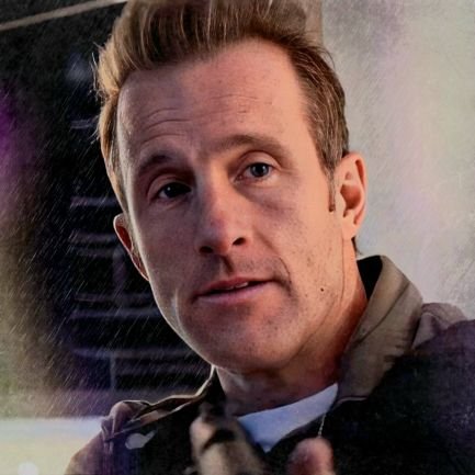 #Hawaii50 forever🦇~ McDanno 👻🎃
The series premiere of „#H50“ begins January 8. on @foxtv. 📺🌟🕵🏼‍♂️ | Updates from the series! 🥀