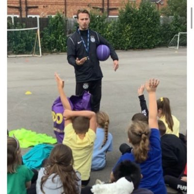 Teacher of Sport and Physical Education. Co-founder of @nlycommsport PE Consultant- QTS @nlycommsport. https://t.co/jG5DJHtS6B