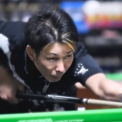 🎱ビリヤード25年位／JPBA58期生（ホームhttps://t.co/gEKb1inIEn）🧑‍🎨デザイン20年位／ディレクター兼デザイナー（グラフィック・WEB・映像・プロダクト）🏄‍♂️サーフィン30年位／合間を見つけて嗜んでます♪人生一度きり。やりたいことをとことん楽しむスタイルで営業中🙋‍♂️