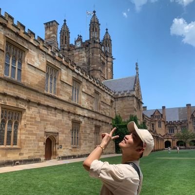 heyboonsong's profile picture. Product Developer 🖥️
