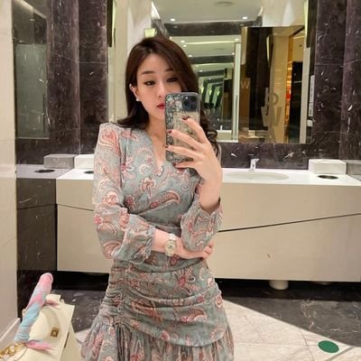 Nicole14186's profile picture. 