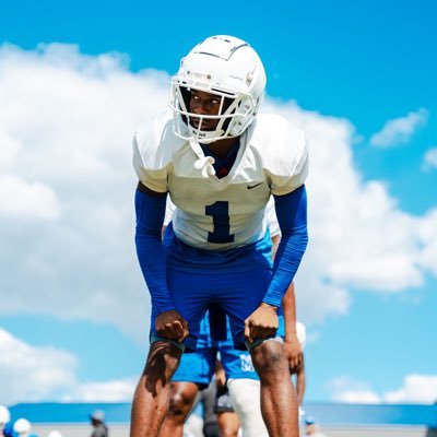 @memphisFB defensive back/AllAmerican DB💫/ ig: dk_ross05