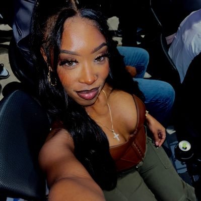 callmeteee_'s profile picture. just livin baby