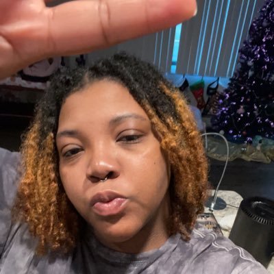 MayjahLook's profile picture. 25 | Aries ♈️ 👏🏾, flourishing 🌻| Funnier than a mf | Mommiana | Fuck my ex and the po pos 🖕🏾🚓 |BLM 💪🏾✊🏾-Follow my IG mayjahlook, SC:simply_tabby