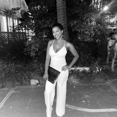 xo_dennis's profile picture. Trust God always | Artist