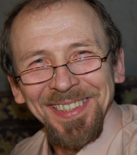 Предприниматель -производство: окна , двери, пчелиные улья,
Пчеловод- собственная пасека, предлагаю сотрудничество !
Фотография ,видео ,электроника.эзотерика.