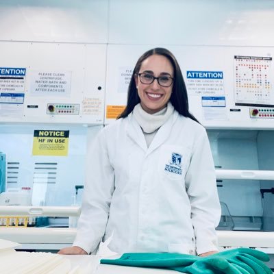 Palaeontologist @UniMelb @SciMelb | Research Associate @Smithsonian @NMNH | Fossil Pollen |🌻👩🏽🔬🔬| ARC DECRA Fellow