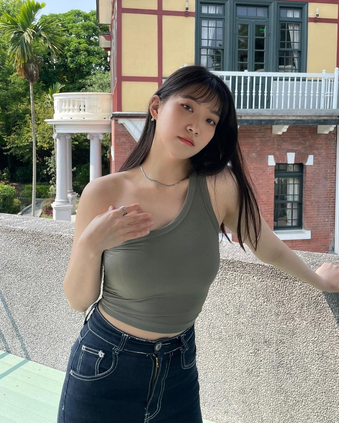 My name is Susan and I am 31 years old. Nice to meet you. I am from Taiwan and now I am in Seoul https://t.co/mQpmclC6lc