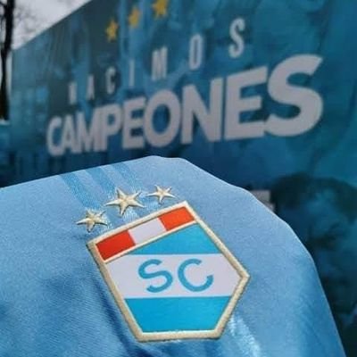 Estudiante en Administracion y Marketing Estratetigo.Adicto de Sporting Cristal, Rock en español, Juergas y Vivencias