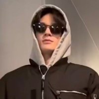 NiNiποΈ (@mochi_ddaeng) 's Twitter Profile