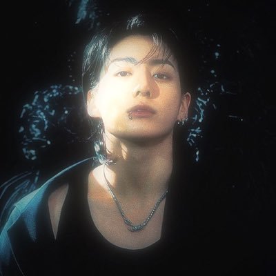 winterbear_xo's profile picture. multistan. survived bangtan’s enlistment.