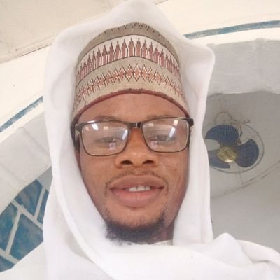 My Name is Yusuf O. Salahudeen Khlifatul-Kaafi. I'm a lover of Sheikh Ibrahim Inyass. And I have my Zilzala (Certificate) of Muqoddam in TIJANIYYAT.