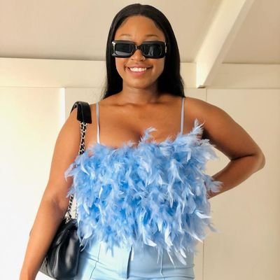 Fanelesibonge Charity Gumede| Candidate Attorney| Music Lover| I really be saying anything on here | IG: @longingforpeace__