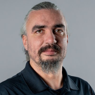 stoffer_v's profile picture. NetworkEngineer/SecurityAnalyst/Prodělátor/nověAntivaxxer