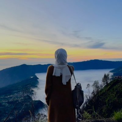 mrhshmddn's profile picture. living life with my cup of coffee ☕️