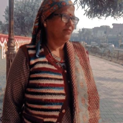 ShantiD13234585's profile picture. hamari life ke liye spiritual knowledge bahut jaruri hai..

Kabir is God🙏😊