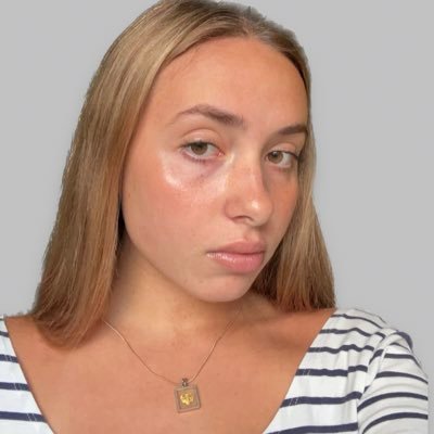 julietthardy's profile picture. student in Biology at the University of Brest 🪼