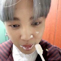zaiuszia (@jimggling) 's Twitter Profile
