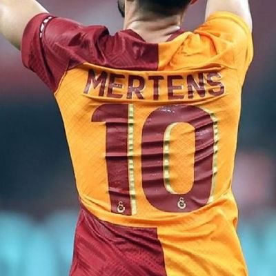 Galatasaray aşığıyız kişilerin değil..