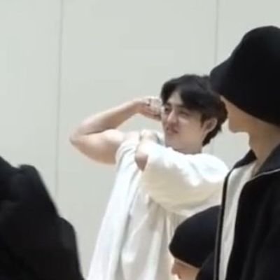 manganesenese's profile picture. 