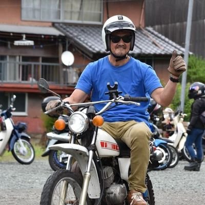 還暦目前に山間部の小さな町にある古民家を購入
ライダーハウスを開業するべくDIYリフォームを進めてます。