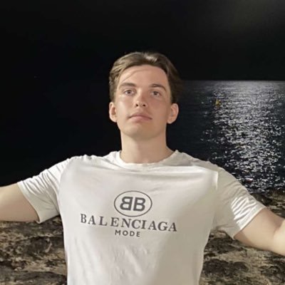 23🇳🇴 Sports Director at @LundEsports
Owner of @5StarsEsport