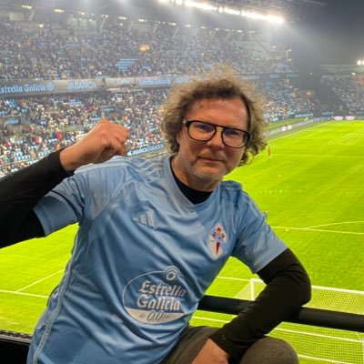 Gallego ruso. En mi vida hay solo mi familia y también la familia del @RCCelta de Vigo. Zarista Mostovista, Totista Celtista. Miembro de @CentolosdoCelta