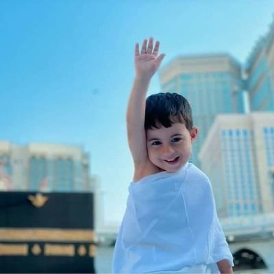 إِيَّاكَ نَعْبُدُ وَإِيَّاكَ نَسْتَعِينُ،
موږ همدا ستا عبادت کوو او هم دا ستا څخه مرسته غواړو☝️
اسلاميت.انسانیت. افغانيت