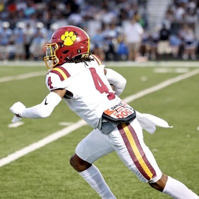 Putnam City North 5’9 WT 160 c/o 2025 RB,WR,QB 40- 4.40/BJ-9ft/PA 4.1 Check out my highlight - https://t.co/0E5tT1xXjS