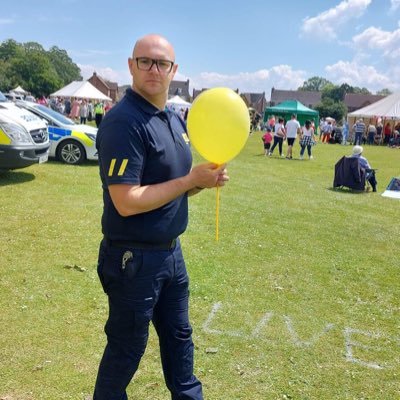 @liveshq Educator - Paramedic and MFR. @EMASNHSTrust Paramedic. Passionate about Pre-Hospital Care. The views expressed are my own and not that of my employer.