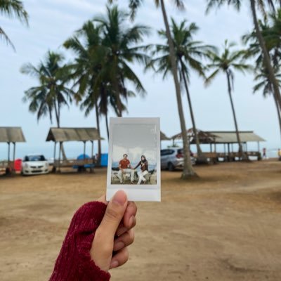 annisachz's profile picture. 
