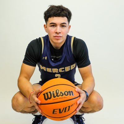 DanielMa1agon2's profile picture. 6’0 170 Guard//C.O.22//4.2 GPA San Jose city college MBB(22-23) // Merced College MBB (23-current) 💙💛C.O 24 📲 209-252-2930