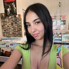 Hello! Hoping to meet someone kind, curious, and fun to talk with
