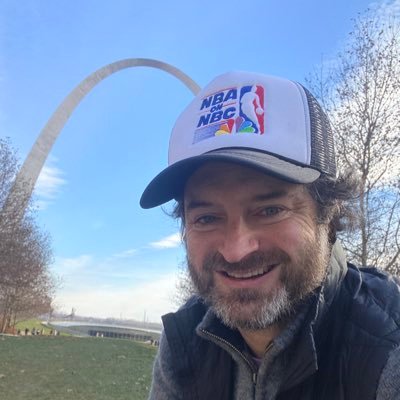 Sports columnist for hometown paper, St. Louis Post-Dispatch (@stltoday). Author of 4 books, including 11 IN ‘11 (about 2011 #STLCards). Host of “Ten Hochman.”