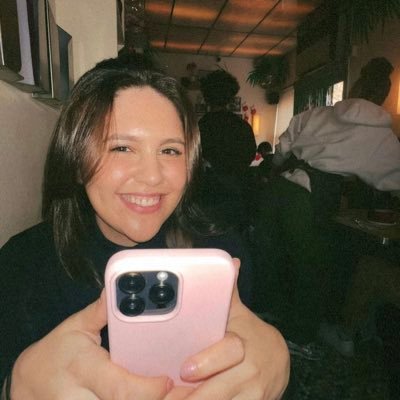 jen_lyl's profile picture. @raincards — DMs open