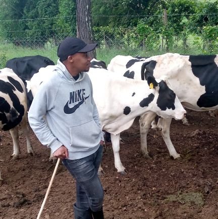 Youth Agri-prenure | Agricultural Trainer | Animal Nutritionist | Public speaker|  Cow addict #Farmlife🐄 | Climate Activist | NEC FC diehard & MAN U fan
