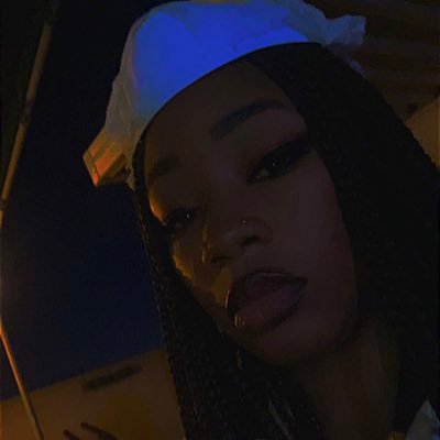 QueenOfSorr0w's profile picture. When they go low, I go to hell