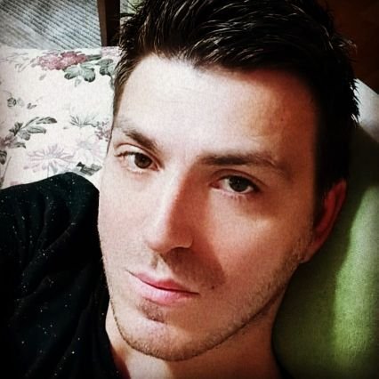 aademcakir's profile picture. Giden birini bulur. Kalan ise kendini..