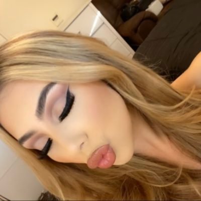 Alyyxo2 Profile Picture