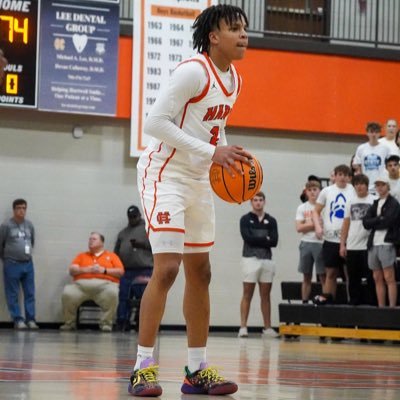 25' | 6'2 combo guard | @hartbballcoach |3.5 gpa