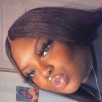Porshé 🌸 (@p_a_m_m_) 's Twitter Profile