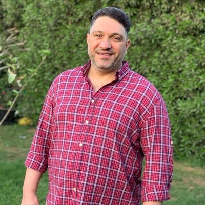 أمارس التسويق الرقمي و أغرد عنه وأقوم بإدارة مشروعات التسويق الرقمي وصناعة المحتوى الإلكتروني …