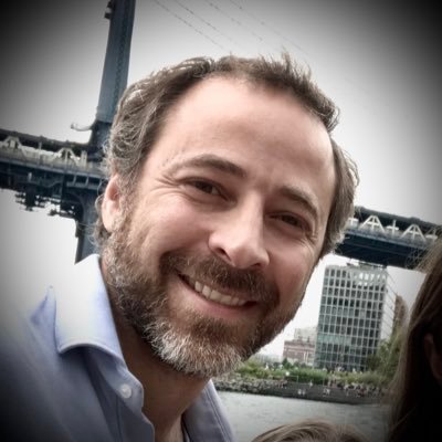 AHananNYC's profile picture. DTC executive. Multiple apparel brands.