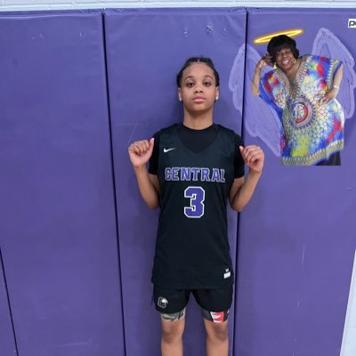 3| 5’7 Pg Hooper🏀 CHS ‘25 🦅| neb hoops elite #6| aalaiyadavis99@gmail.com