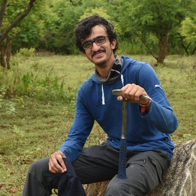 geochemist🌋 | rock climber🧗♂️| trekker | football fanatic ⚽
PhD candidate at James Cook University
