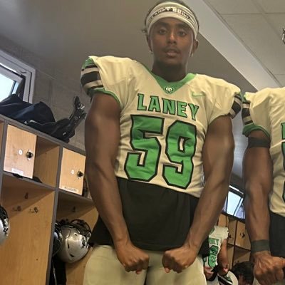 6’4| 235lbs |Defensive end| Laney collage🦅 3.56 HONER ROLL 🎓🎓 Highilghts ⬇️