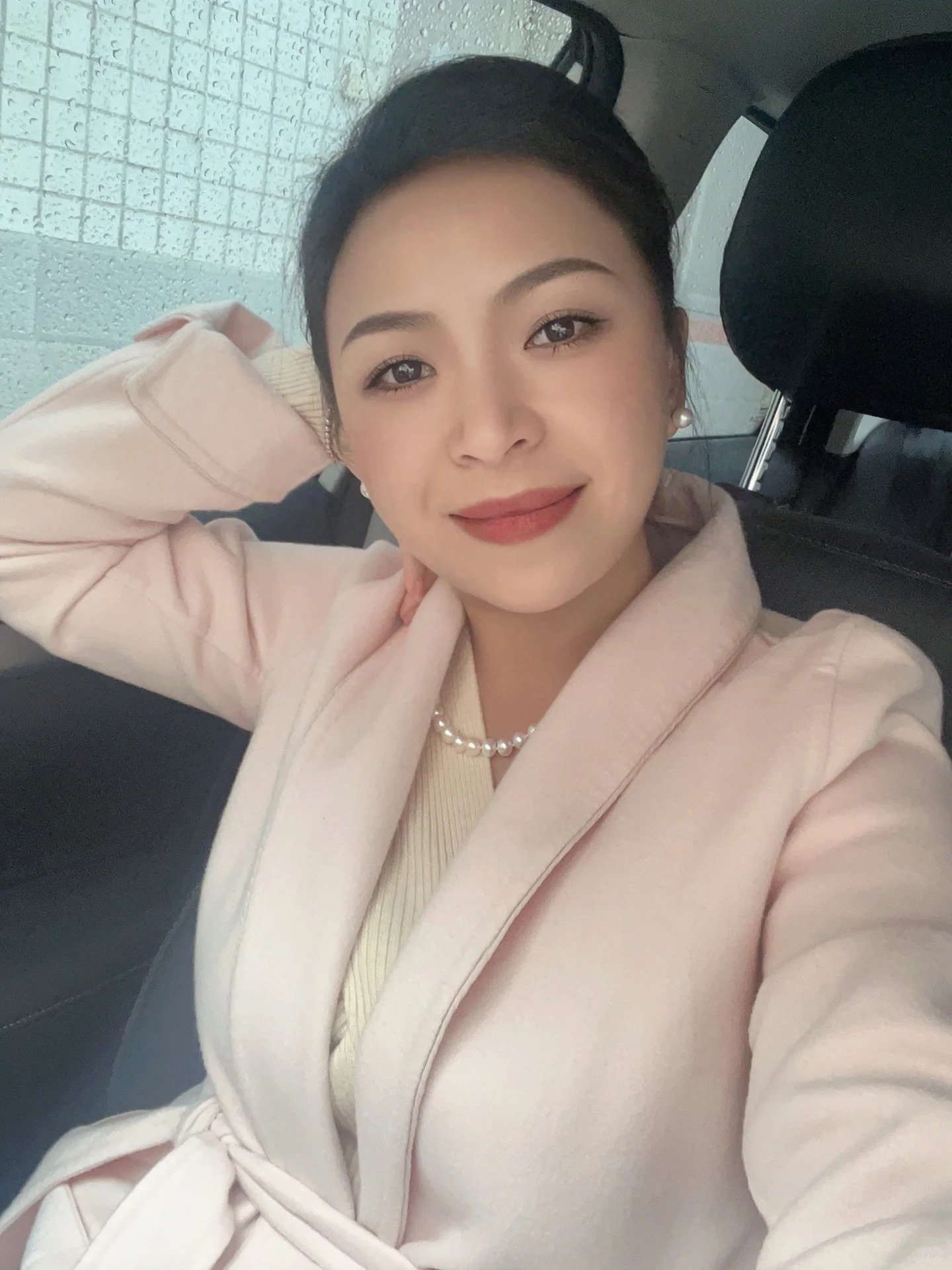 My name is Enron. I'm 33 years old. Nice to meet you. I am from Taiwan and am currently working in Korea. https://t.co/CVFlcMqmMi