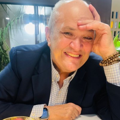 I write stories for those who appreciate them. I work in the field of Business Development. 🇮🇹🇿🇦🇻🇳🇺🇸